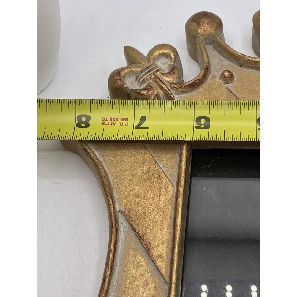 Unbranded holds standard